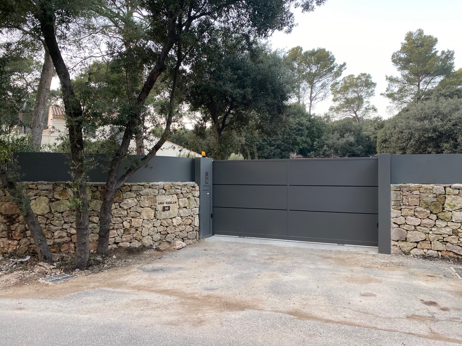 Ferronnerie Aix en Provence pour création de Portail
